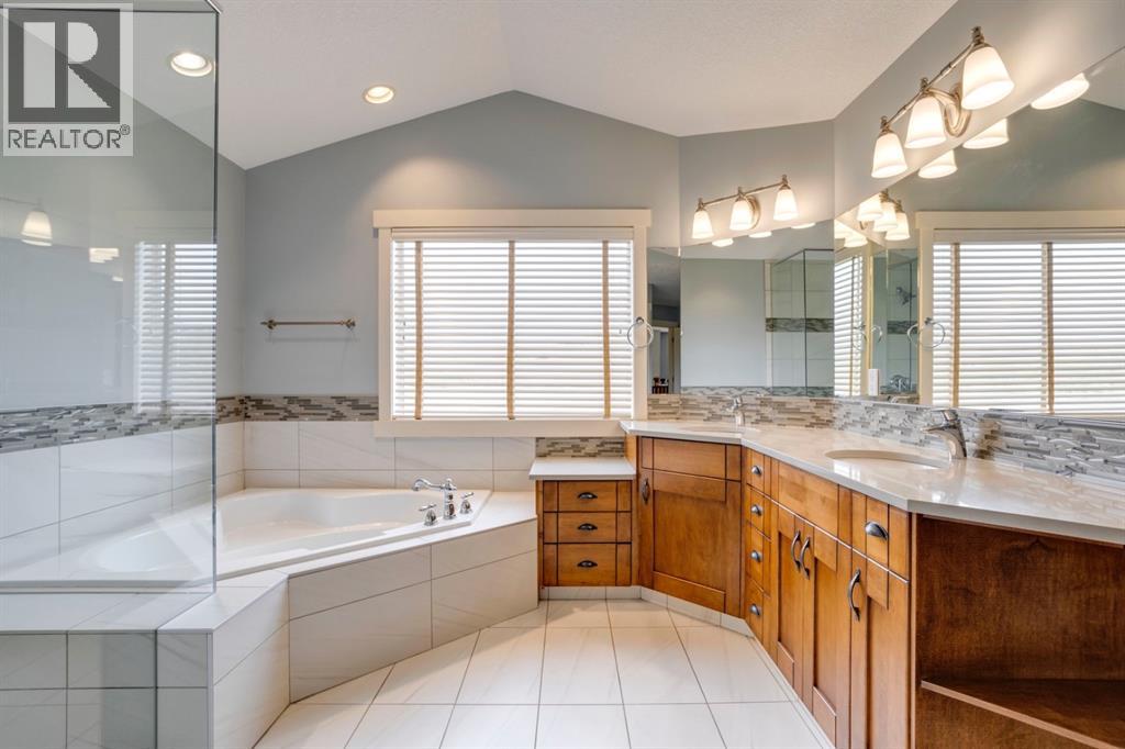 461 Discovery Ridge Boulevard Sw, Calgary, Alberta  T3H 5X6 - Photo 31 - A2276202