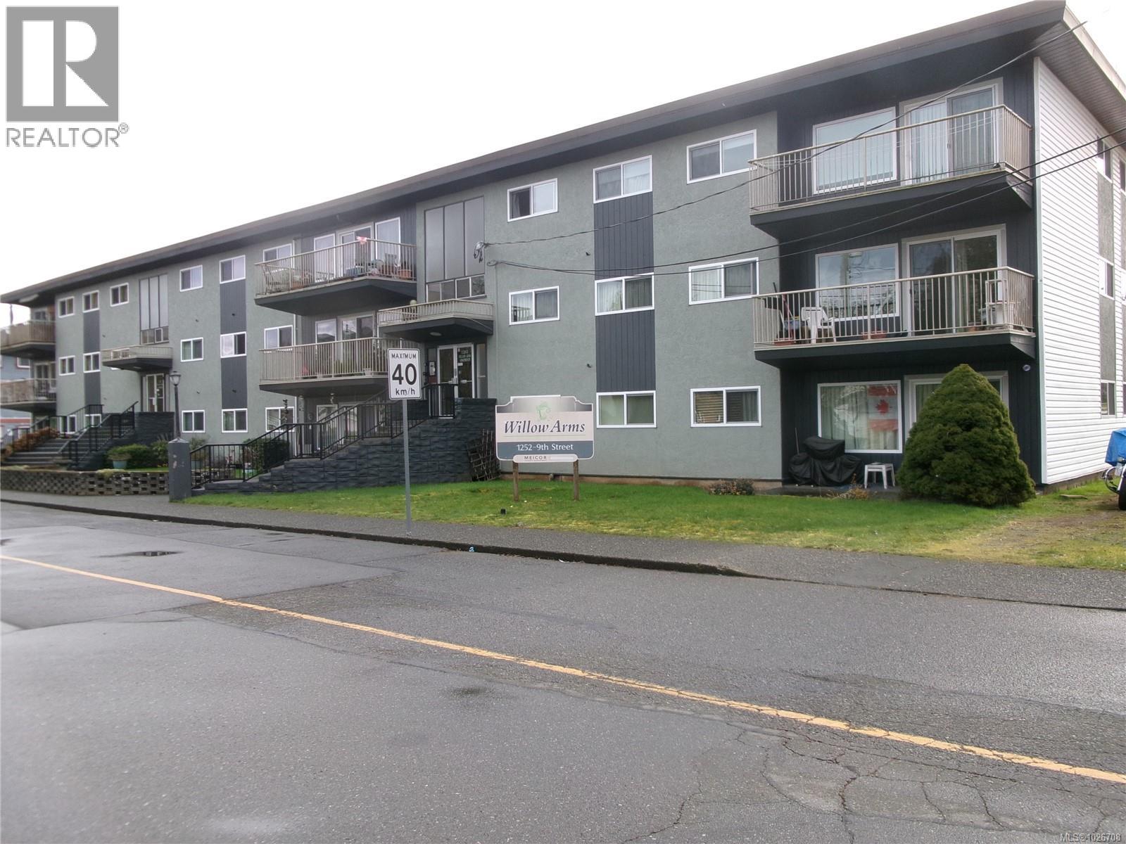 1252 9th St, Courtenay, British Columbia  V9N 1P4 - Photo 1 - 1026708