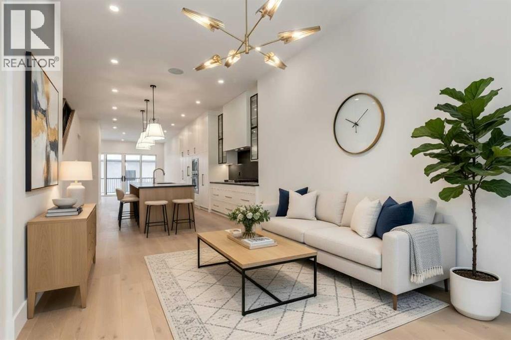 631 28 Avenue Nw, Calgary, Alberta  T2M 2L2 - Photo 3 - A2276819