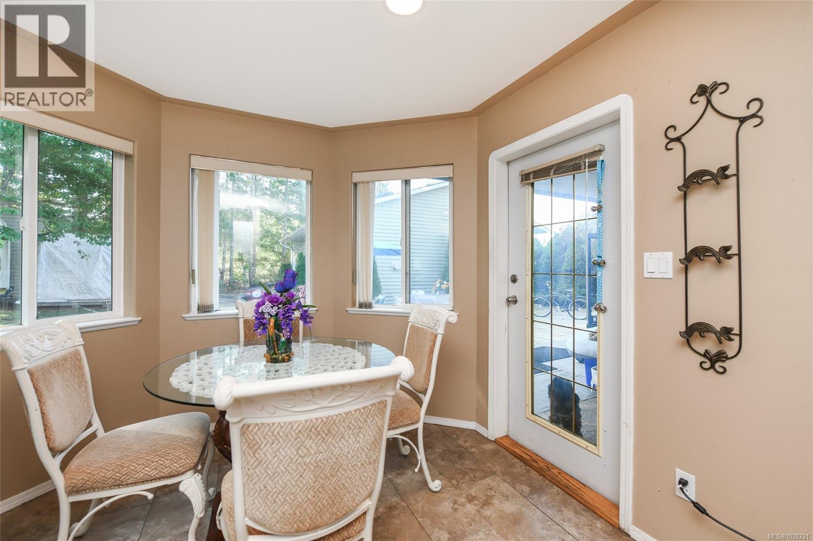 1991 Fairway Dr, Campbell River, British Columbia  V9H 1R5 - Photo 10 - 1028221