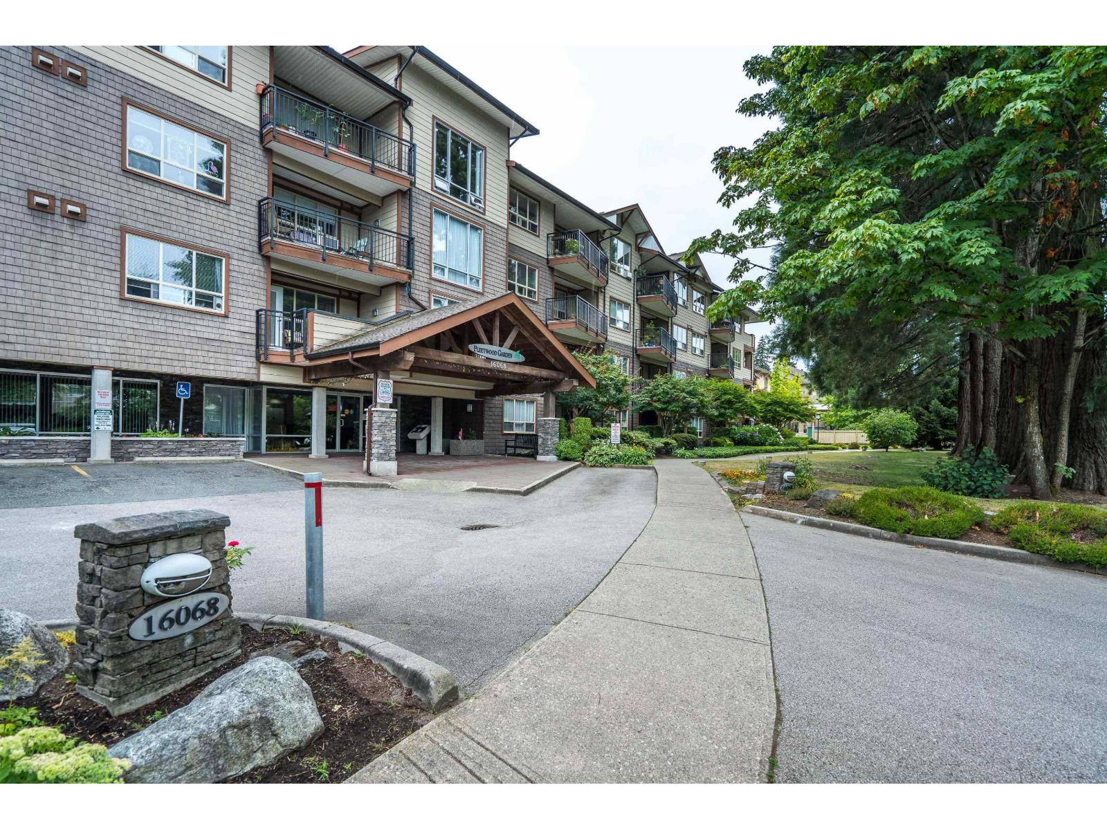 405 16068 83 Avenue, Surrey, British Columbia  V3S 8M2 - Photo 1 - R3079615