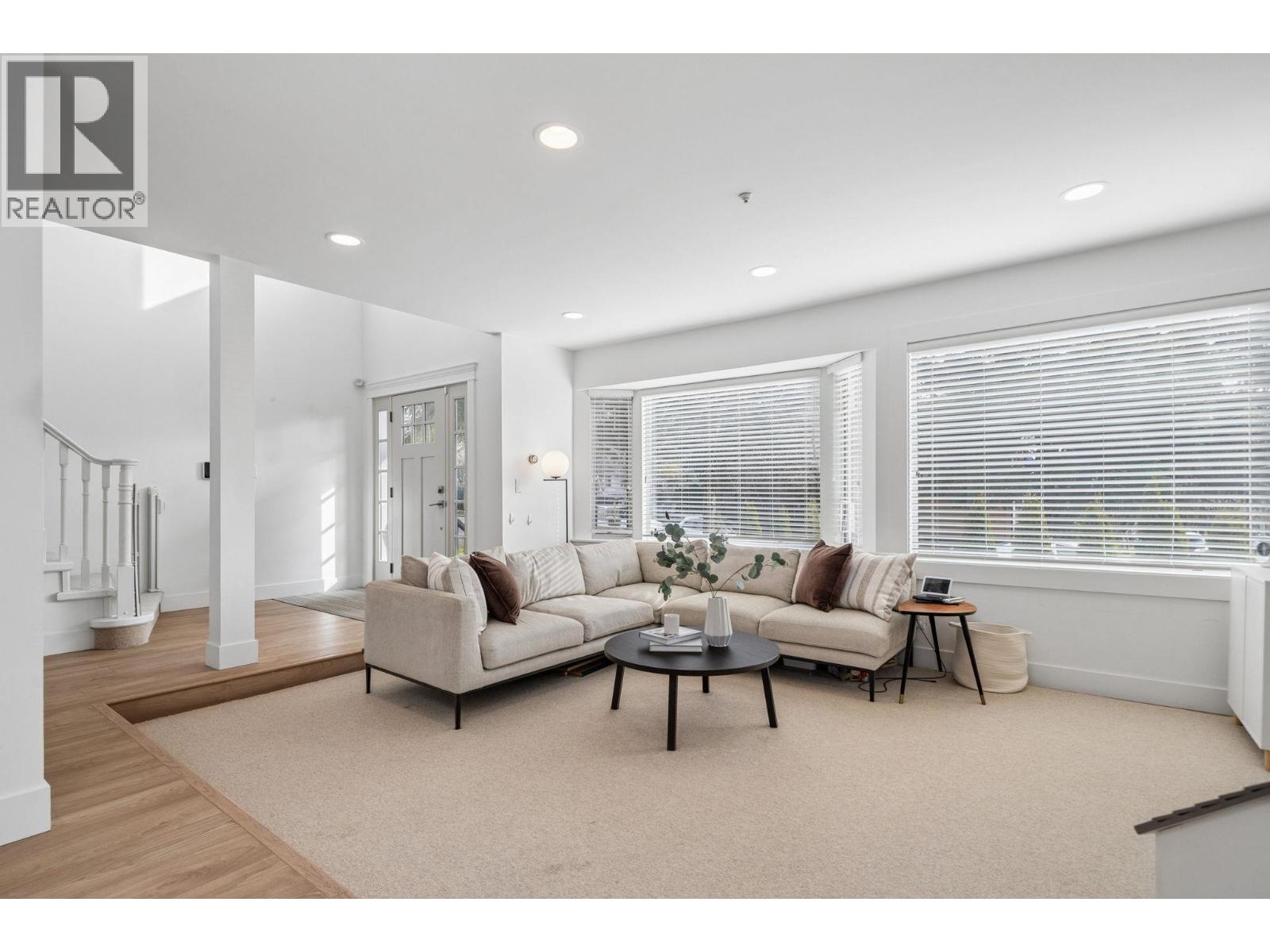 5921 Ontario Street, Vancouver, British Columbia  V5W 2M1 - Photo 4 - R3075304