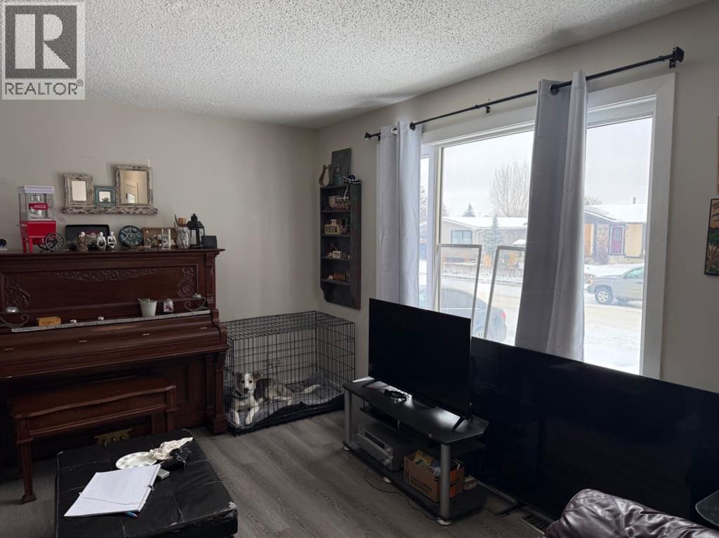 6320 Hewson Avenue, Red Deer, Alberta  T4N 5M6 - Photo 6 - A2292010