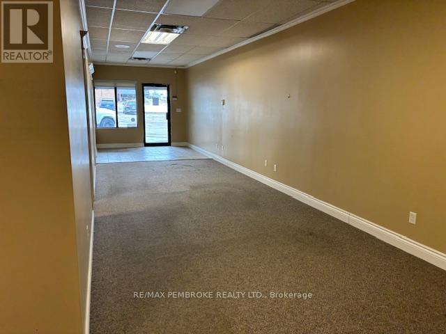 680 Pembroke Street E, Pembroke, Ontario  K8A 3M2 - Photo 9 - X12734620