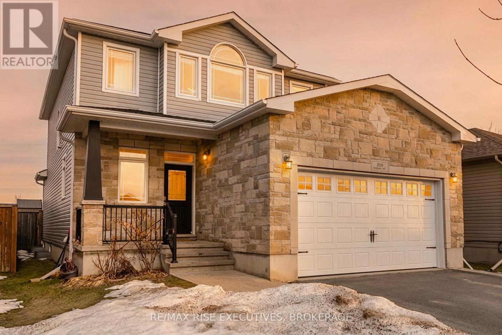 203 KILDARE AVENUE, Loyalist, Ontario