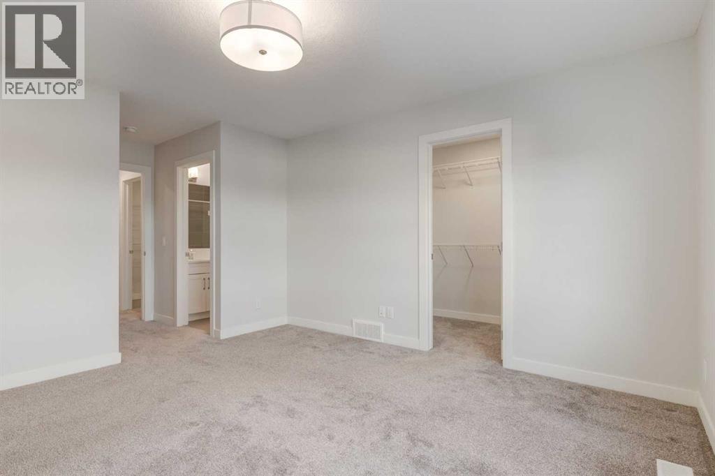 819 Shawnee Terrace Sw, Calgary, Alberta  T2Y 0T4 - Photo 19 - A2279331