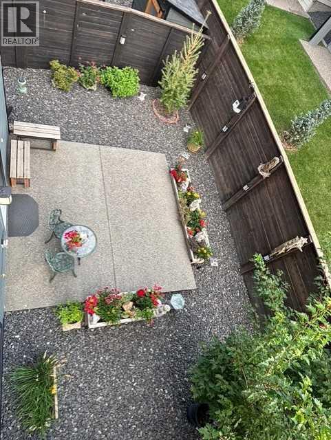 819 Shawnee Terrace Sw, Calgary, Alberta  T2Y 0T4 - Photo 35 - A2279331
