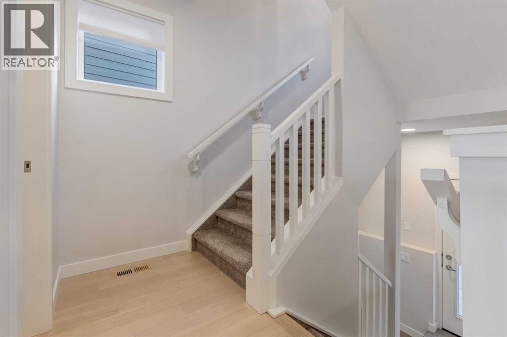 819 Shawnee Terrace Sw, Calgary, Alberta  T2Y 0T4 - Photo 16 - A2279331