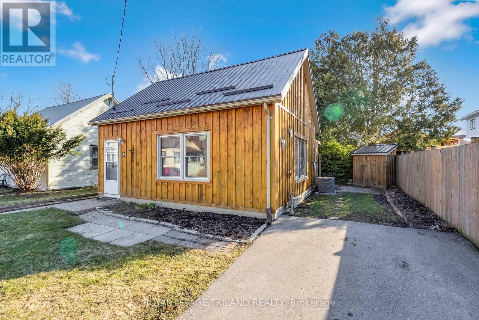 3 Penwarden Street N, St. Thomas, Ontario  N5P 2R6 - Photo 2 - X12867080