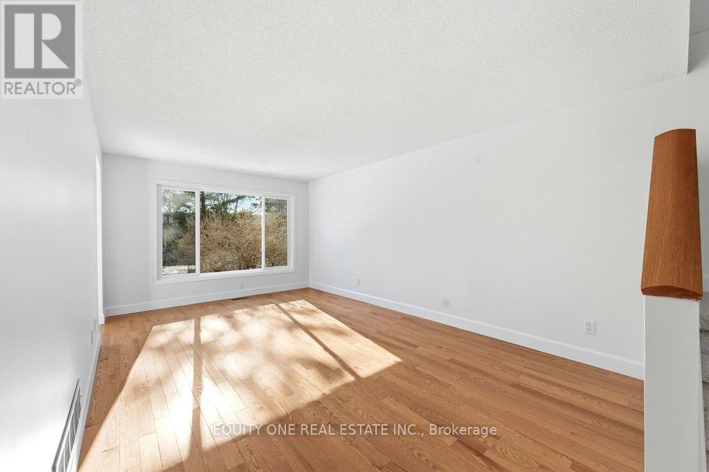 35 Willwood Crescent, Ottawa, Ontario  K2J 4B2 - Photo 11 - X12867086