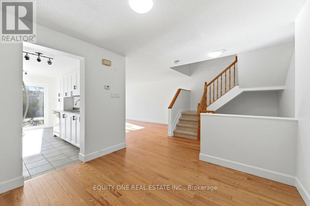 35 Willwood Crescent, Ottawa, Ontario  K2J 4B2 - Photo 9 - X12867086