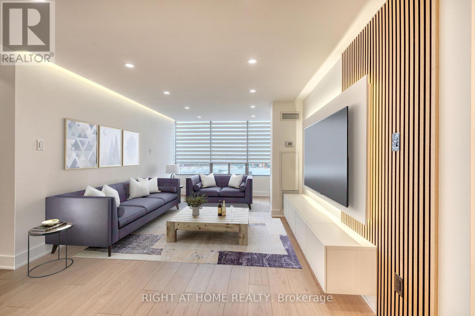 512 - 7460 BATHURST STREET, Vaughan, Ontario