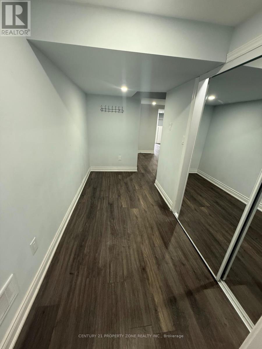 Bsmt - 26 Feeder Street, Brampton (Northwest Brampton), Ontario  L7A 4T7 - Photo 12 - W12829636