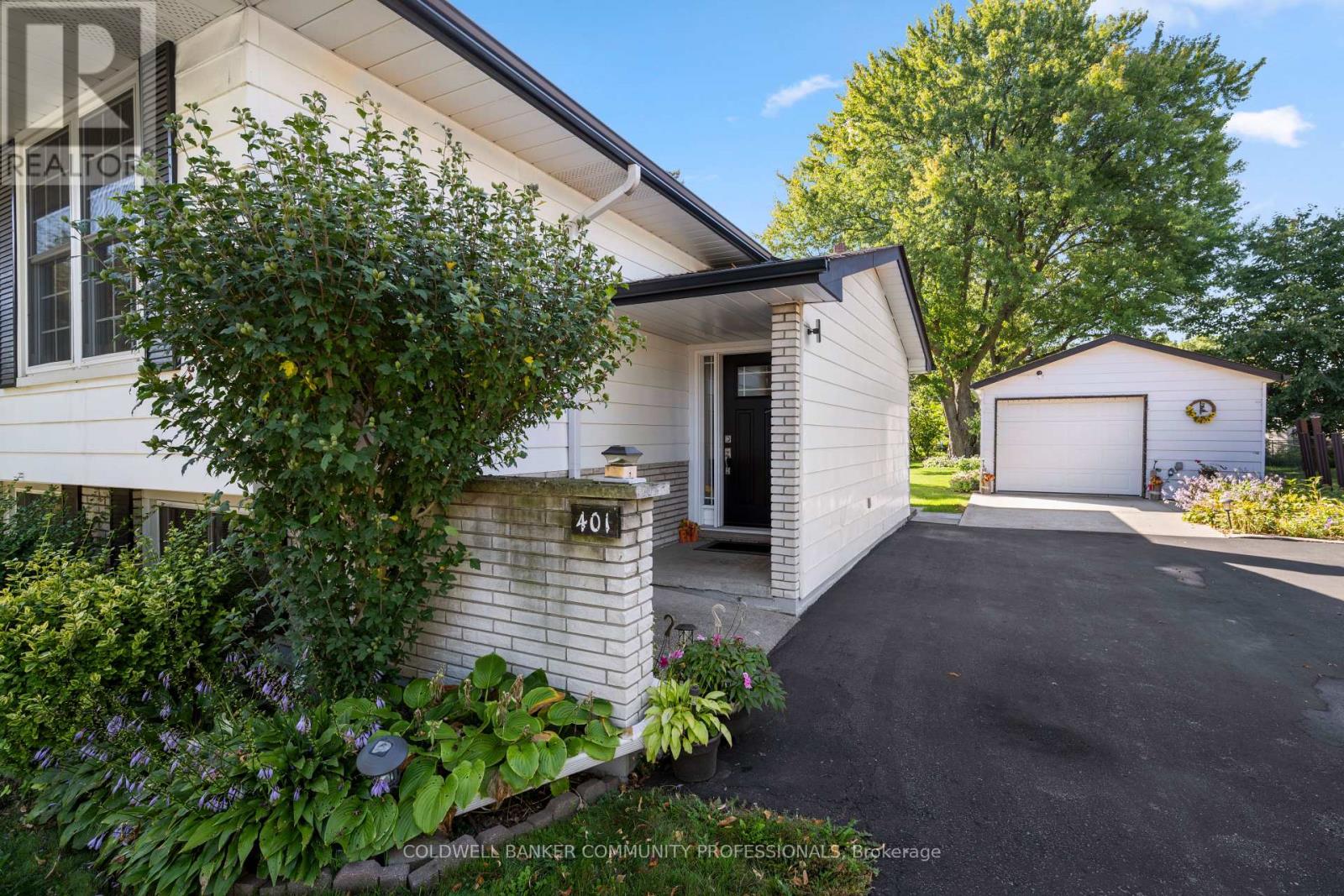 401 Mohawk Road W, Hamilton, Ontario  L9C 1W5 - Photo 4 - X12780776