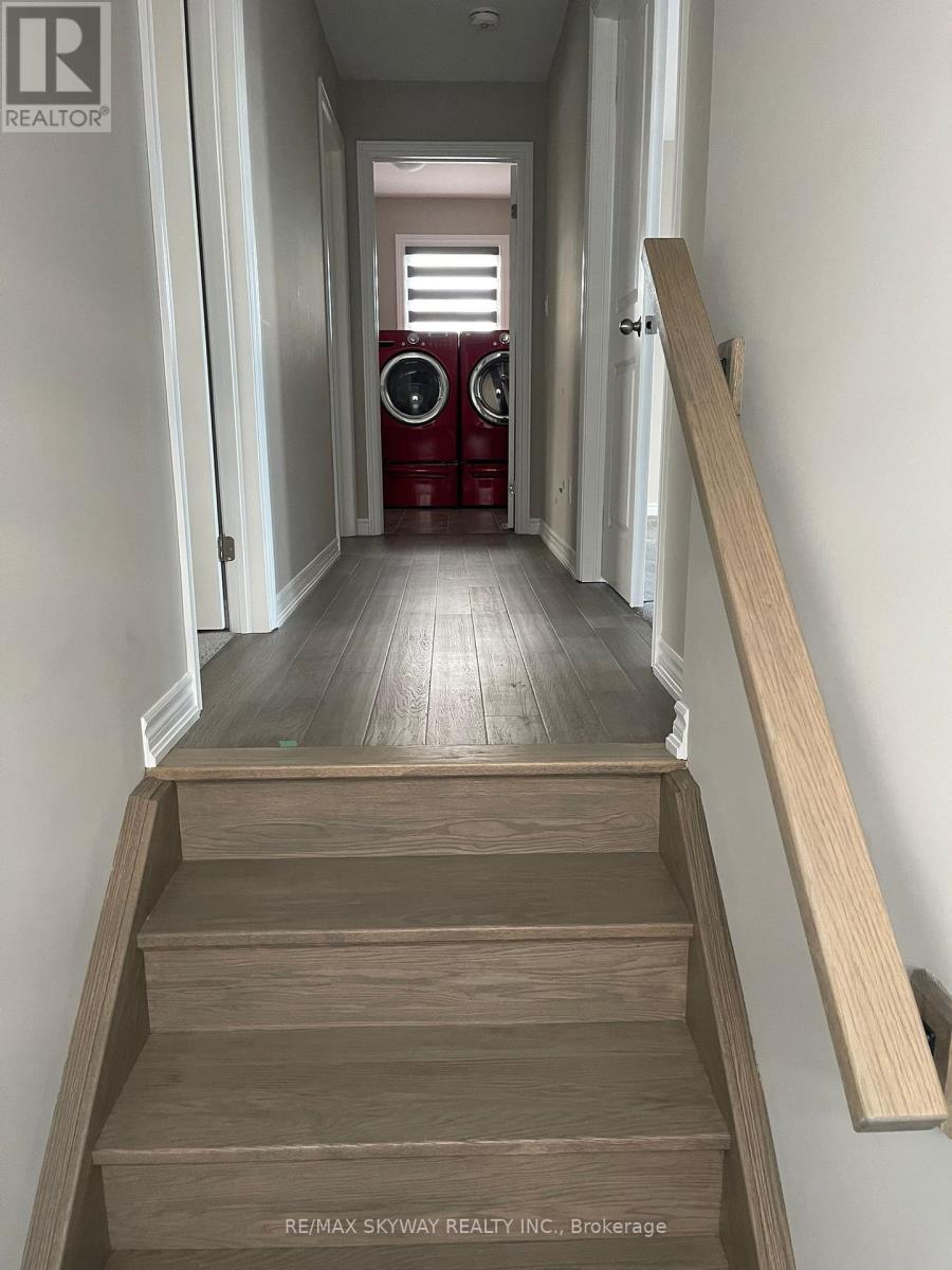 258 Wellandvale Drive, Welland, Ontario  L3C 0K3 - Photo 11 - X12866898