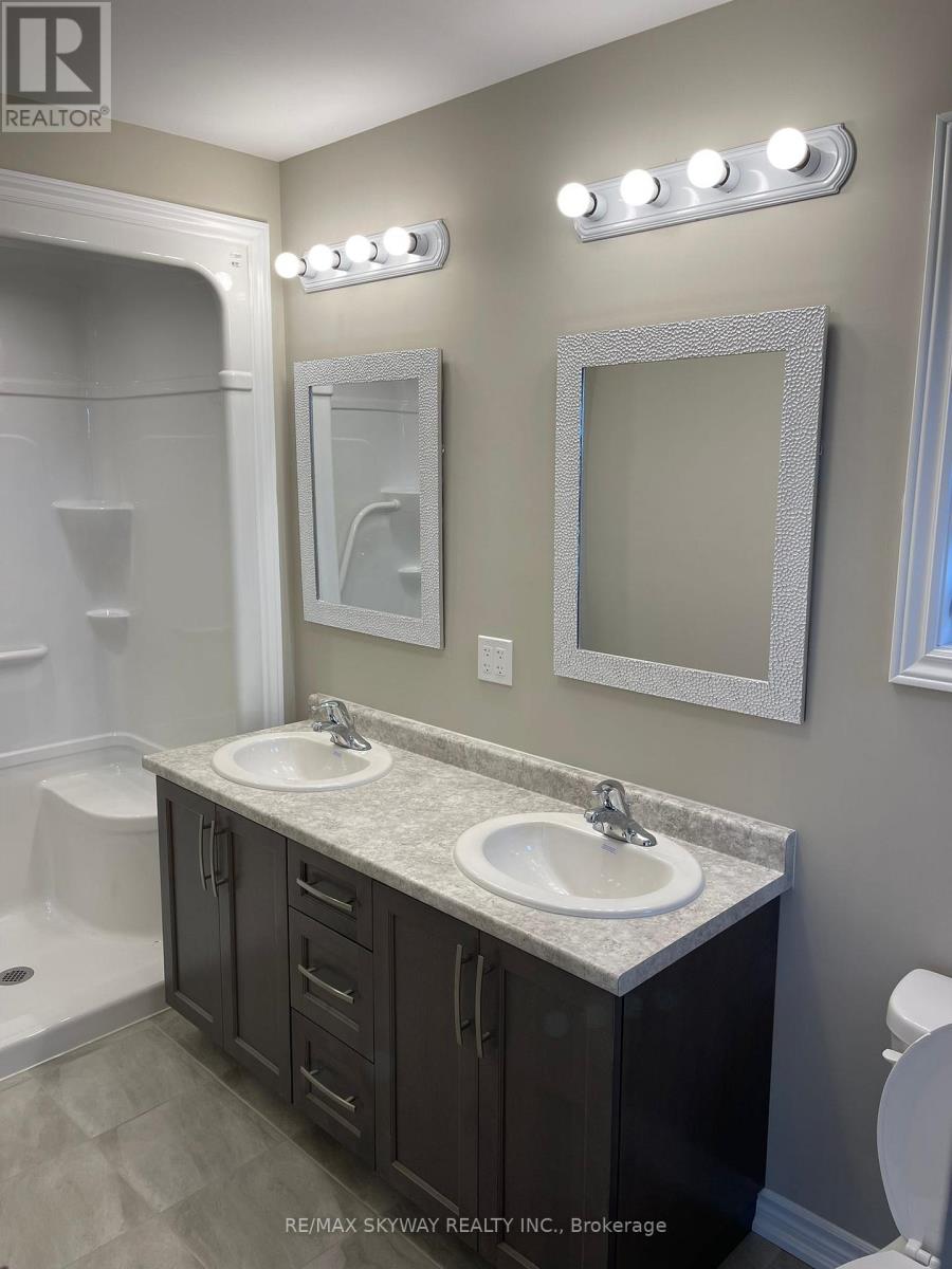 258 Wellandvale Drive, Welland, Ontario  L3C 0K3 - Photo 8 - X12866898