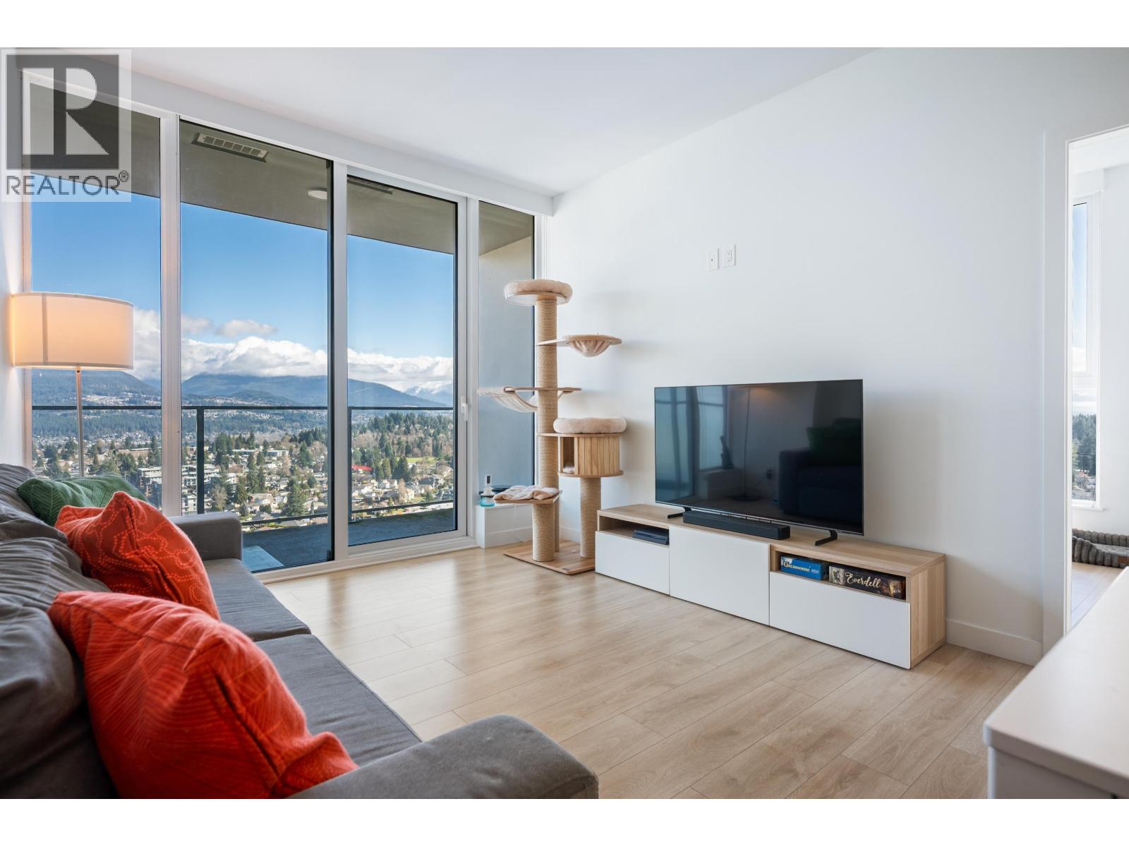 3205 567 Clarke Road, Coquitlam, British Columbia  V3J 0K7 - Photo 1 - R3098048