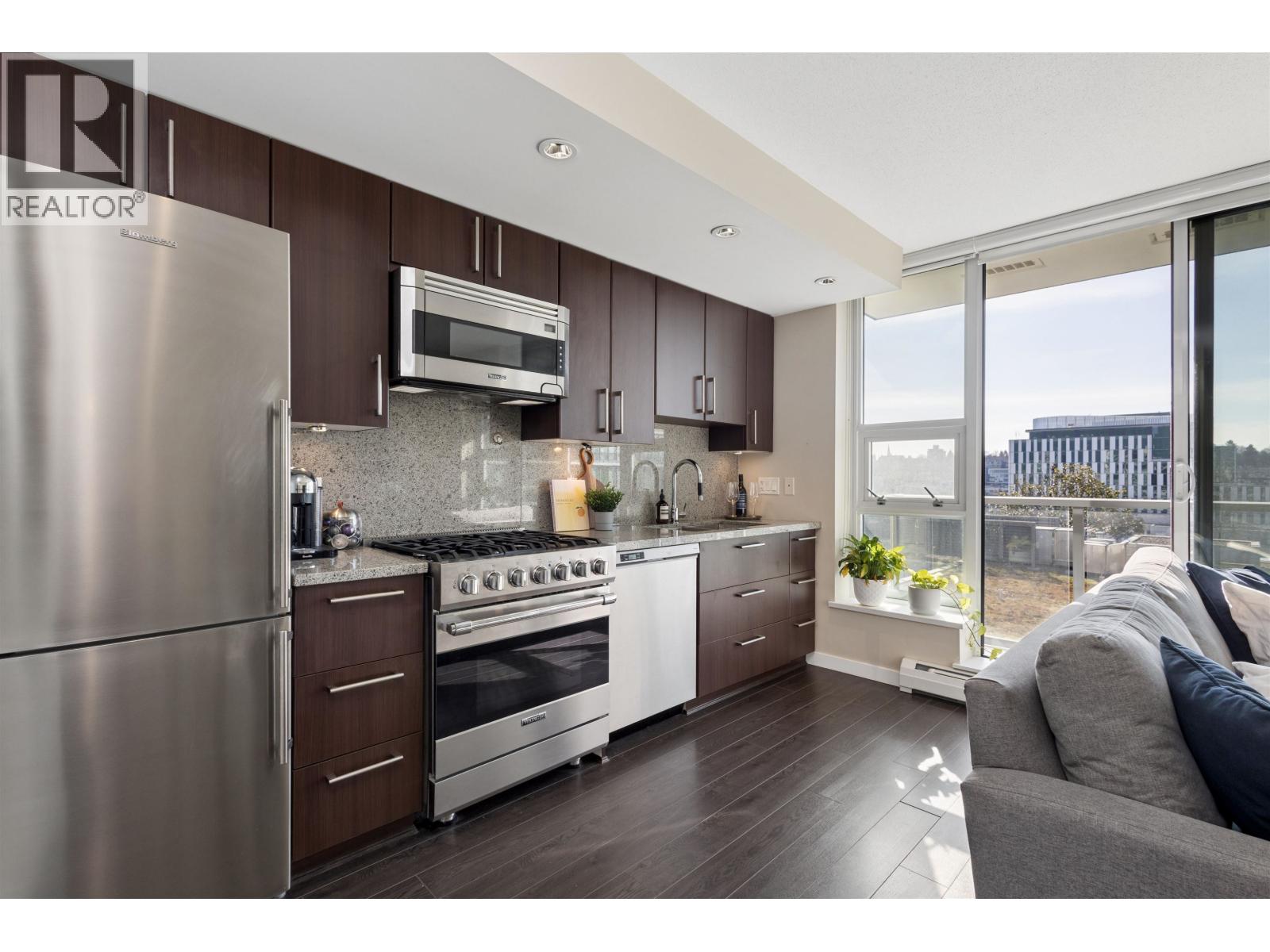 903 138 W 1st Avenue, Vancouver, British Columbia  V5Y 0H5 - Photo 3 - R3098074