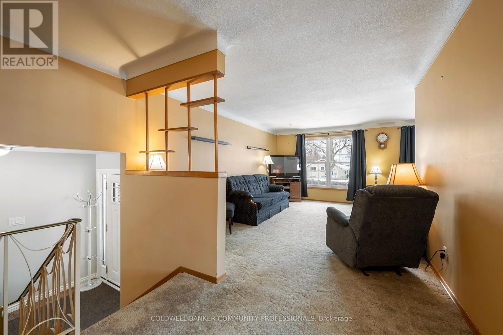 401 Mohawk Road W, Hamilton, Ontario  L9C 1W5 - Photo 8 - X12780776