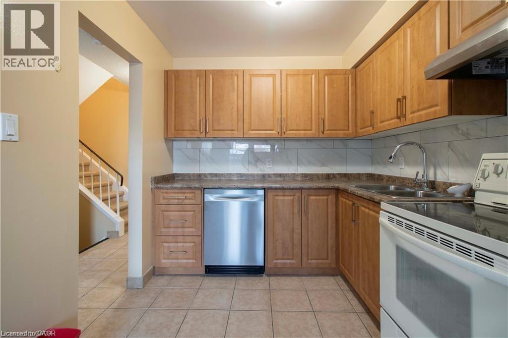 153 Limeridge Road W Unit# 23, Hamilton, Ontario  L9C 2V3 - Photo 12 - 40811120