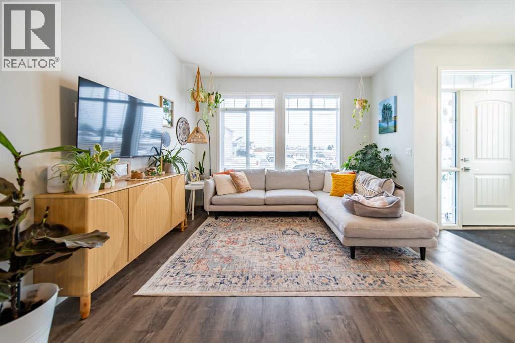 27 Iris Crescent, Okotoks, Alberta  T1S 5V5 - Photo 7 - A2282495