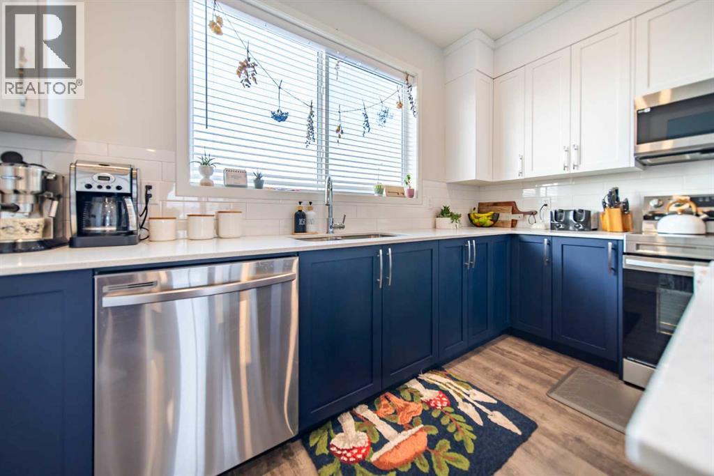 27 Iris Crescent, Okotoks, Alberta  T1S 5V5 - Photo 12 - A2282495