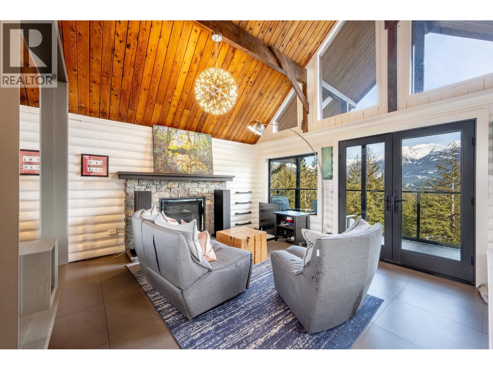 8706 Wedgeview Place, Whistler, British Columbia  V8E 0G1 - Photo 2 - R3098027