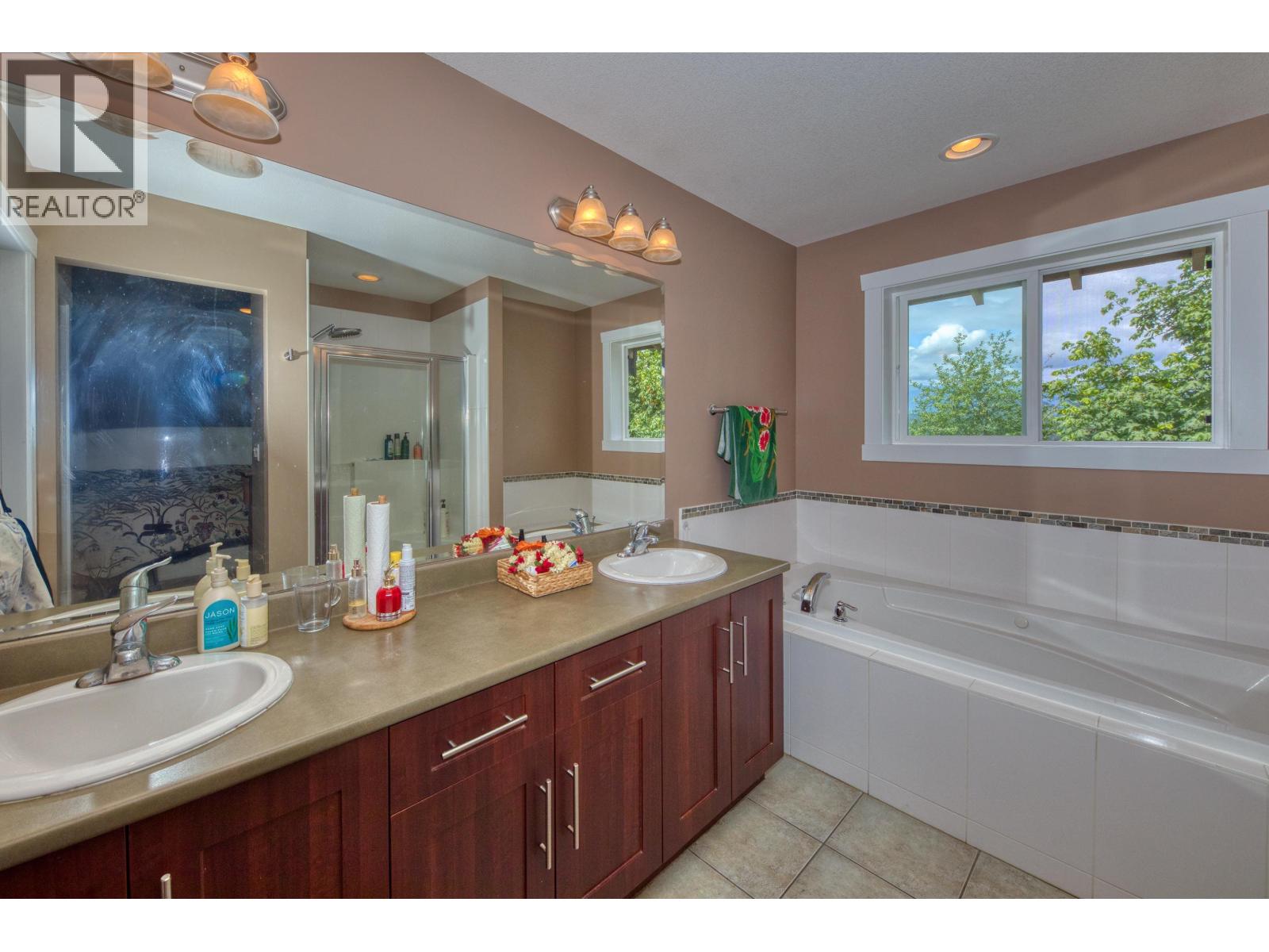 22997 Gilbert Drive, Maple Ridge, British Columbia  V4R 0C3 - Photo 25 - R3098032