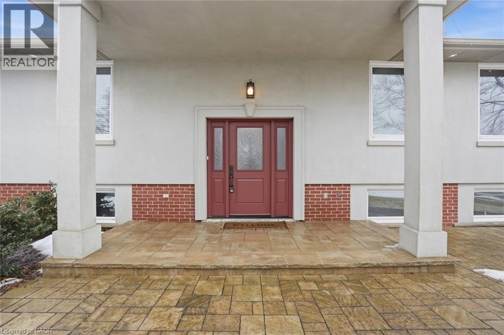 9389 Chippewa Road W, Mount Hope, Ontario  L0R 1W0 - Photo 4 - 40810738