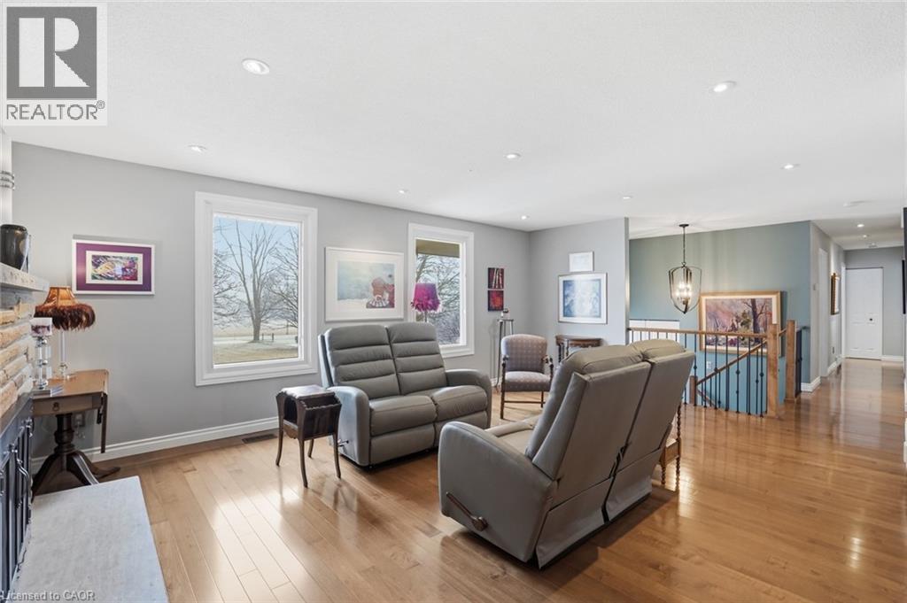 9389 Chippewa Road W, Mount Hope, Ontario  L0R 1W0 - Photo 25 - 40810738