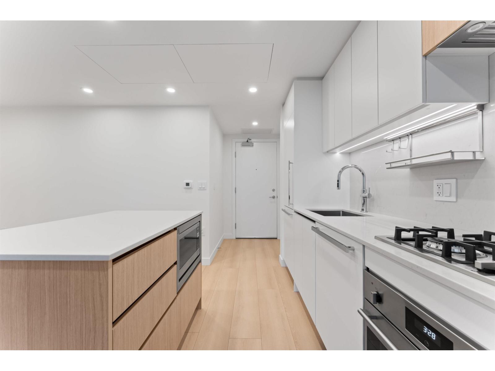 2606 13573 98a Avenue, Surrey, British Columbia  V3T 0X1 - Photo 8 - R3098099