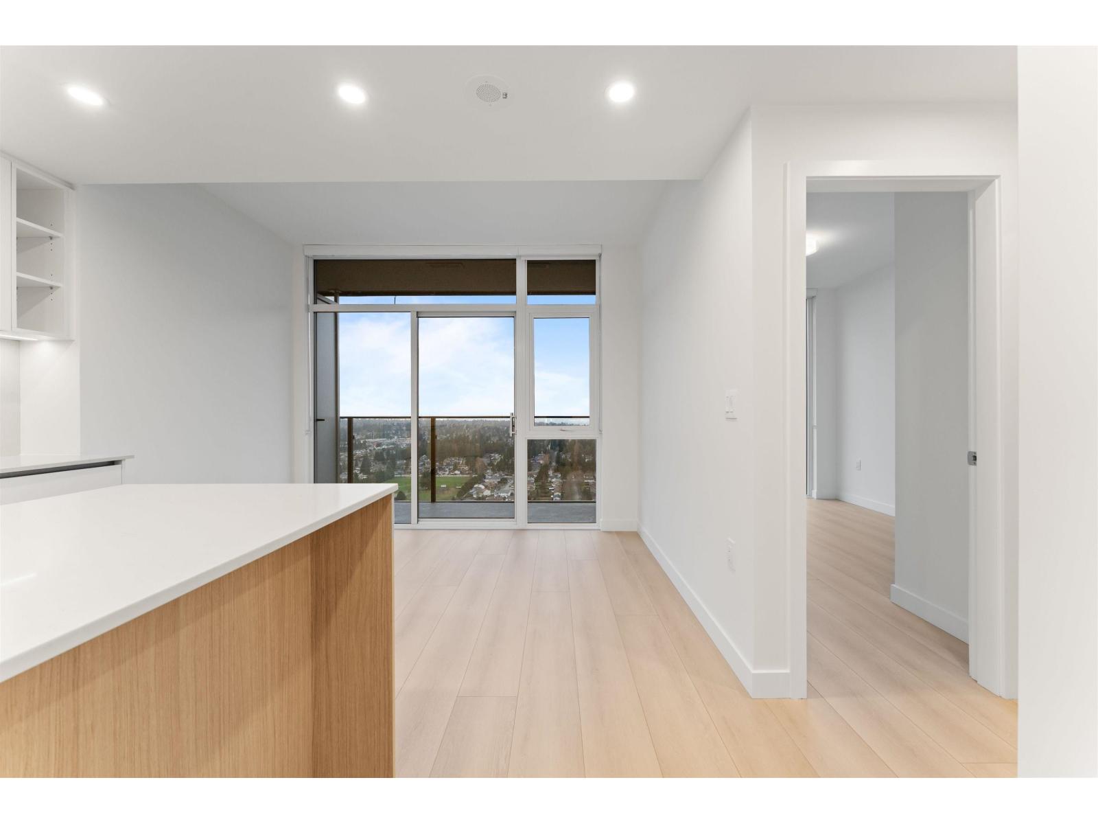 2606 13573 98a Avenue, Surrey, British Columbia  V3T 0X1 - Photo 6 - R3098099