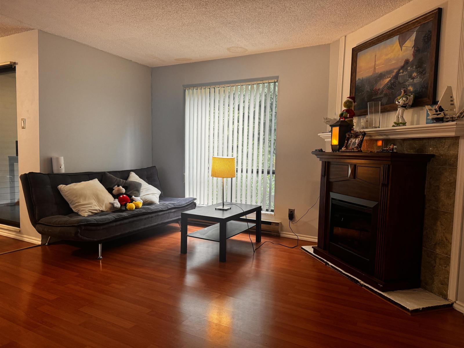 10527 Holly Park Lane, Surrey, British Columbia  V3R 6X8 - Photo 3 - R3097318