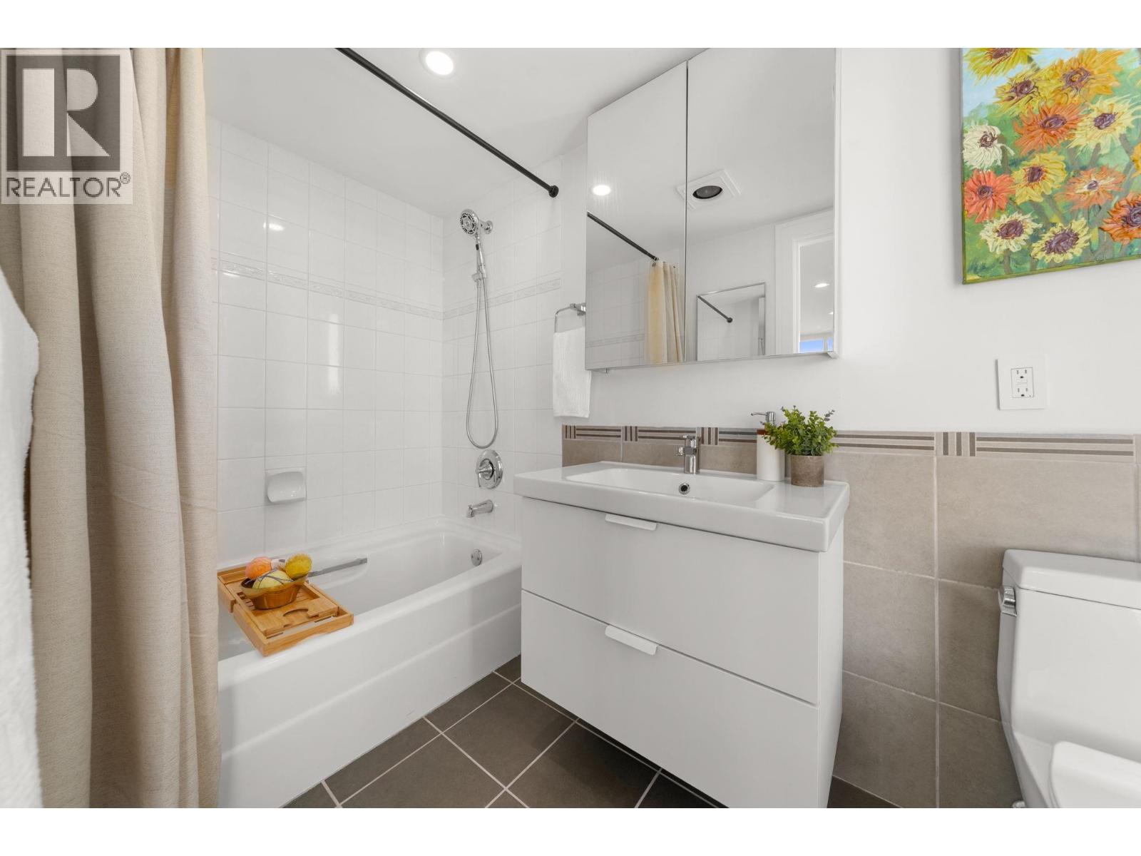 1704 1245 Quayside Drive, New Westminster, British Columbia  V3M 6J6 - Photo 21 - R3095604