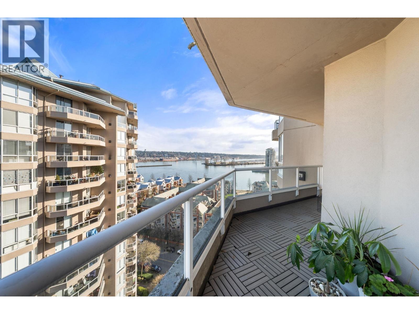 1704 1245 Quayside Drive, New Westminster, British Columbia  V3M 6J6 - Photo 9 - R3095604