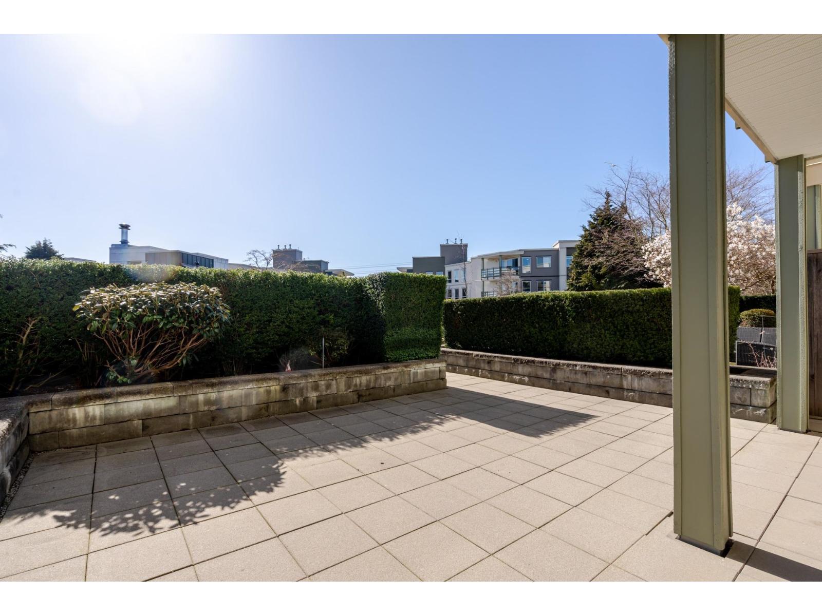 203 15850 26 Avenue, Surrey, British Columbia  V3Z 2N6 - Photo 2 - R3096475