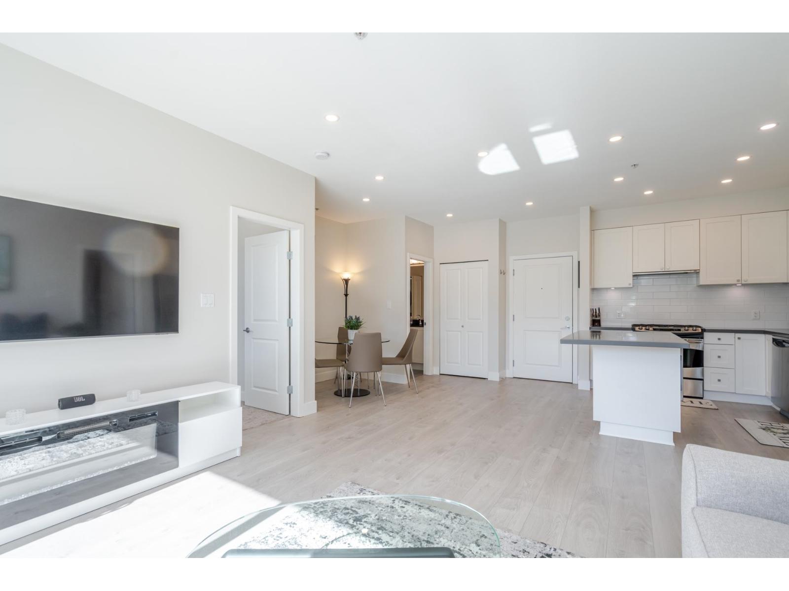 203 15850 26 Avenue, Surrey, British Columbia  V3Z 2N6 - Photo 13 - R3096475