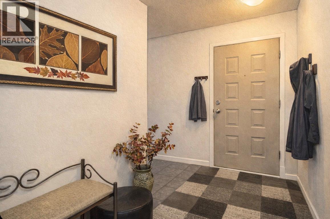 310 Yorkton Avenue Unit# 60, Penticton, British Columbia  V2A 6Z8 - Photo 4 - 10377432