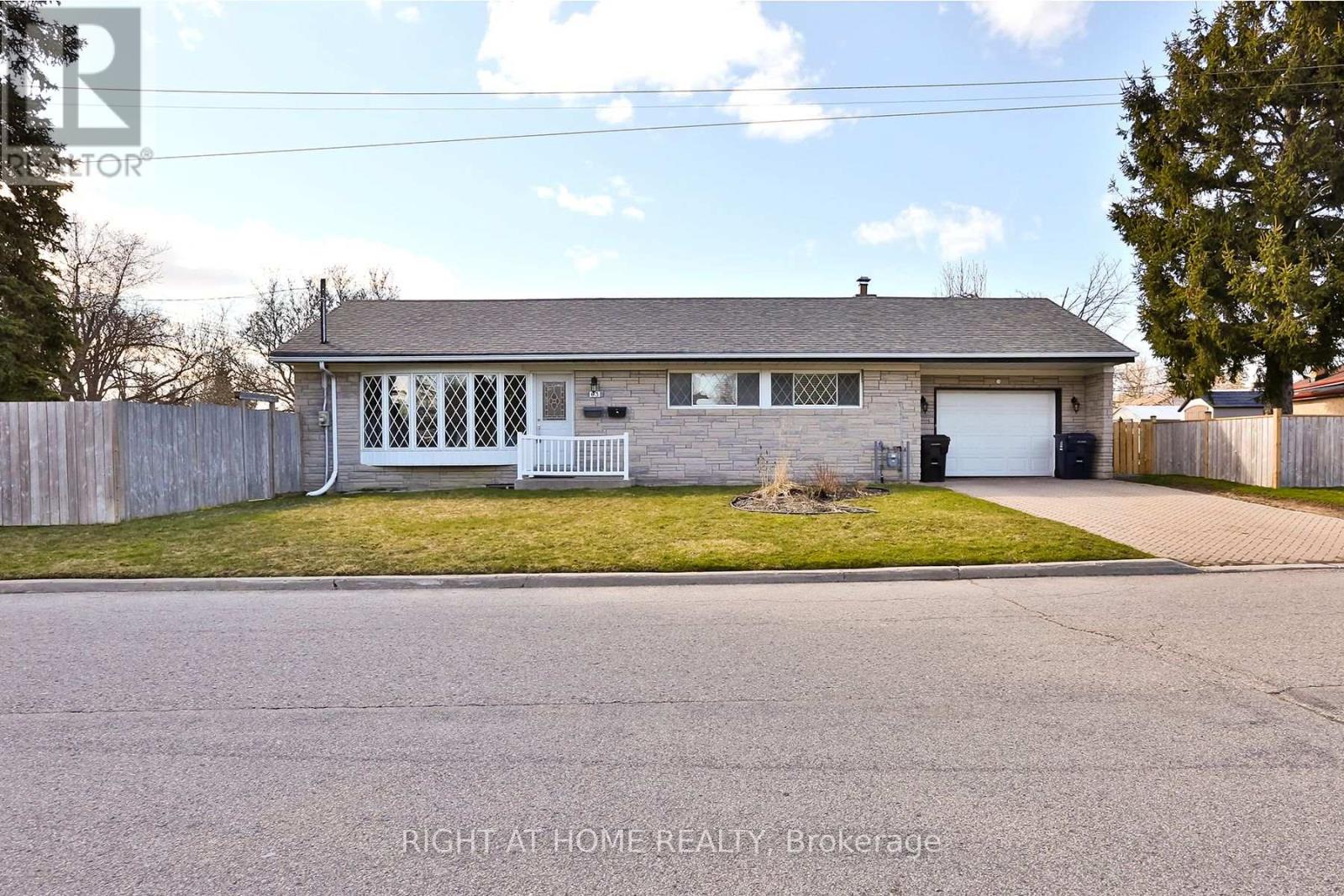 Upper - 63 Panmure Crescent, Toronto, Ontario  M1K 4Y5 - Photo 1 - E12867040