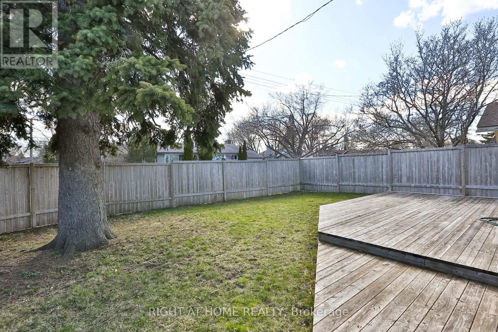 Upper - 63 Panmure Crescent, Toronto, Ontario  M1K 4Y5 - Photo 15 - E12867040