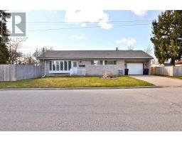 UPPER - 63 PANMURE CRESCENT, Toronto, Ontario