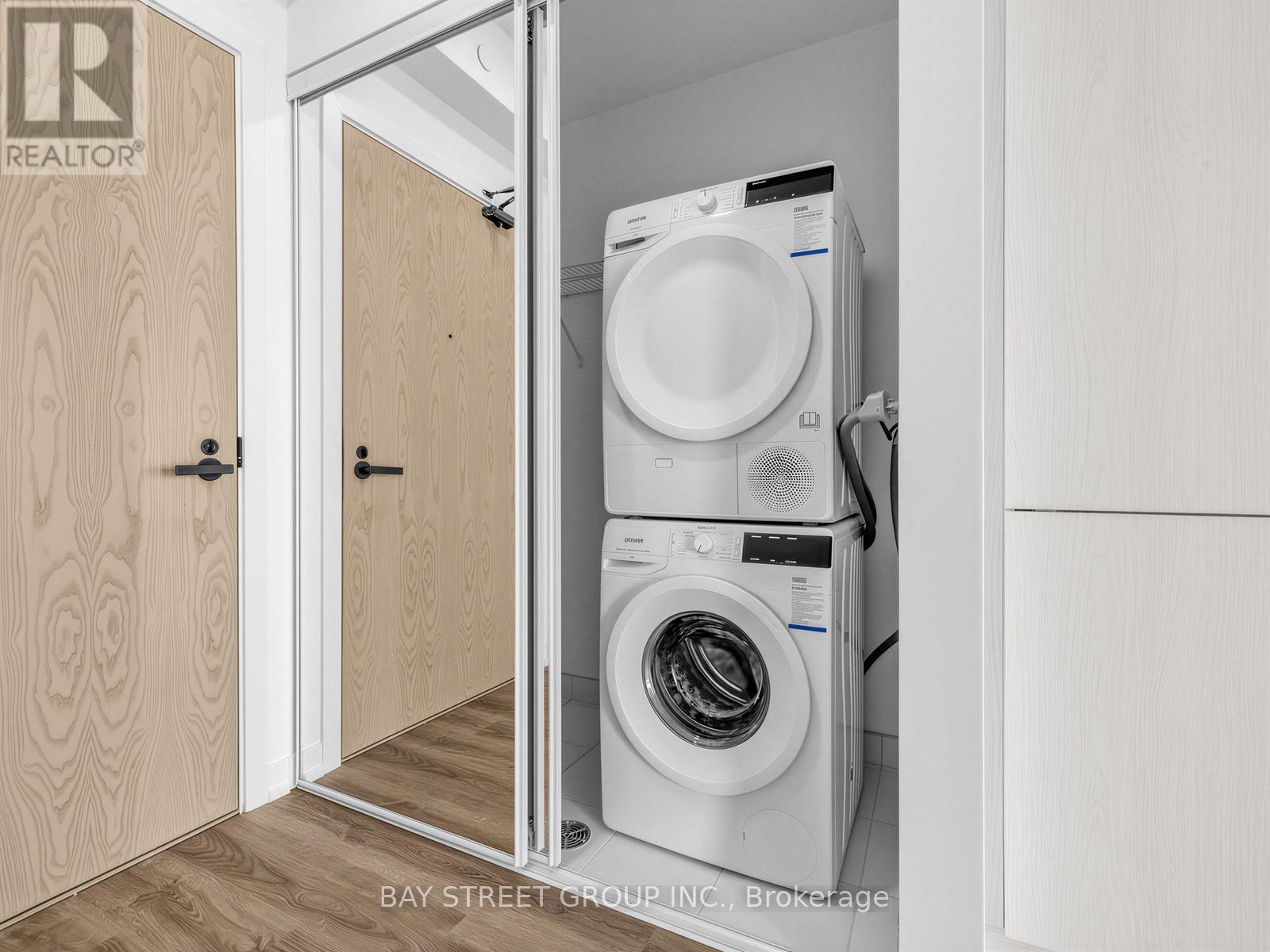 5511 - 8 Interchange Way, Vaughan, Ontario  L4K 0R2 - Photo 11 - N12867096