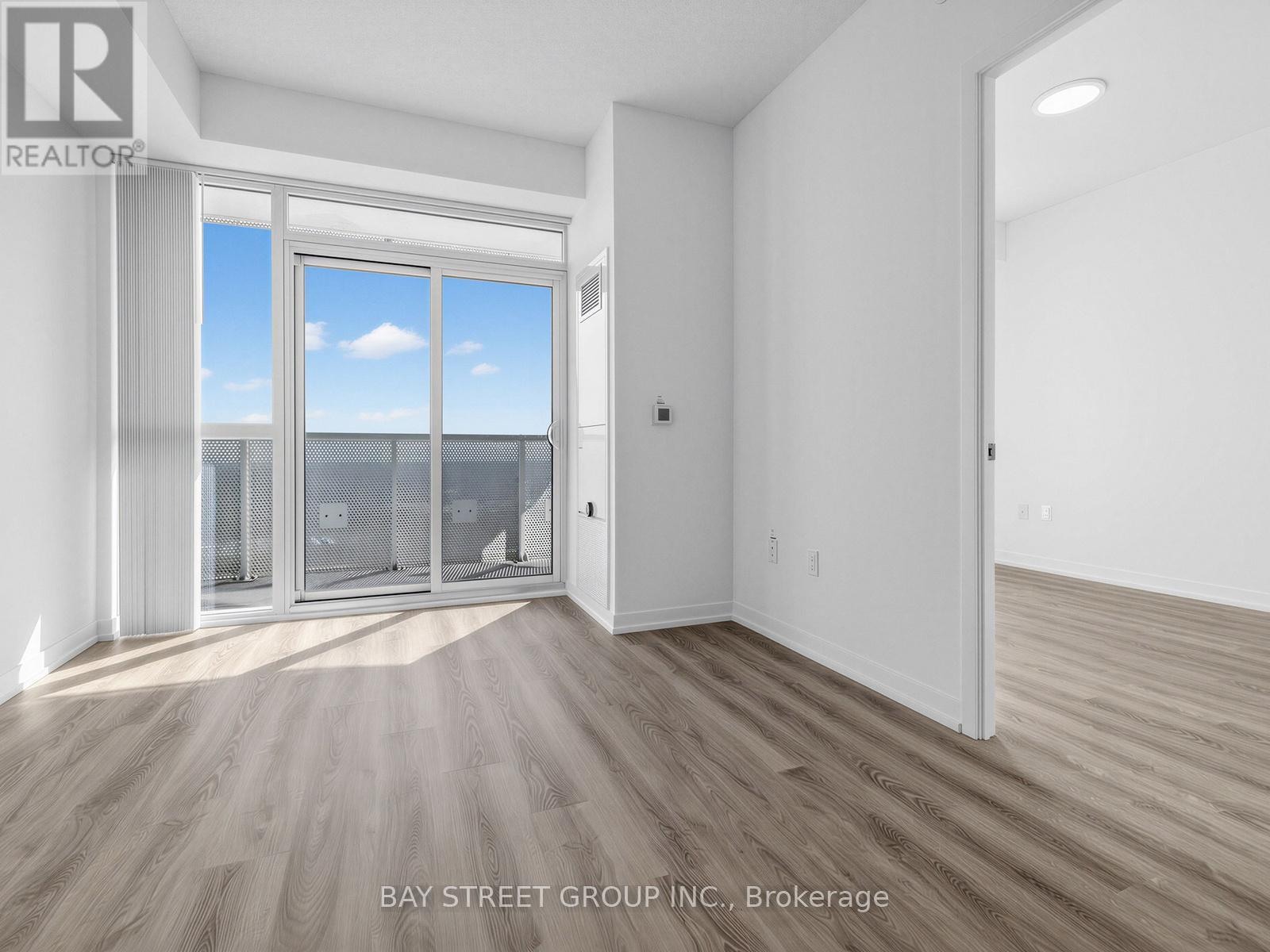 5511 - 8 Interchange Way, Vaughan, Ontario  L4K 0R2 - Photo 3 - N12867096