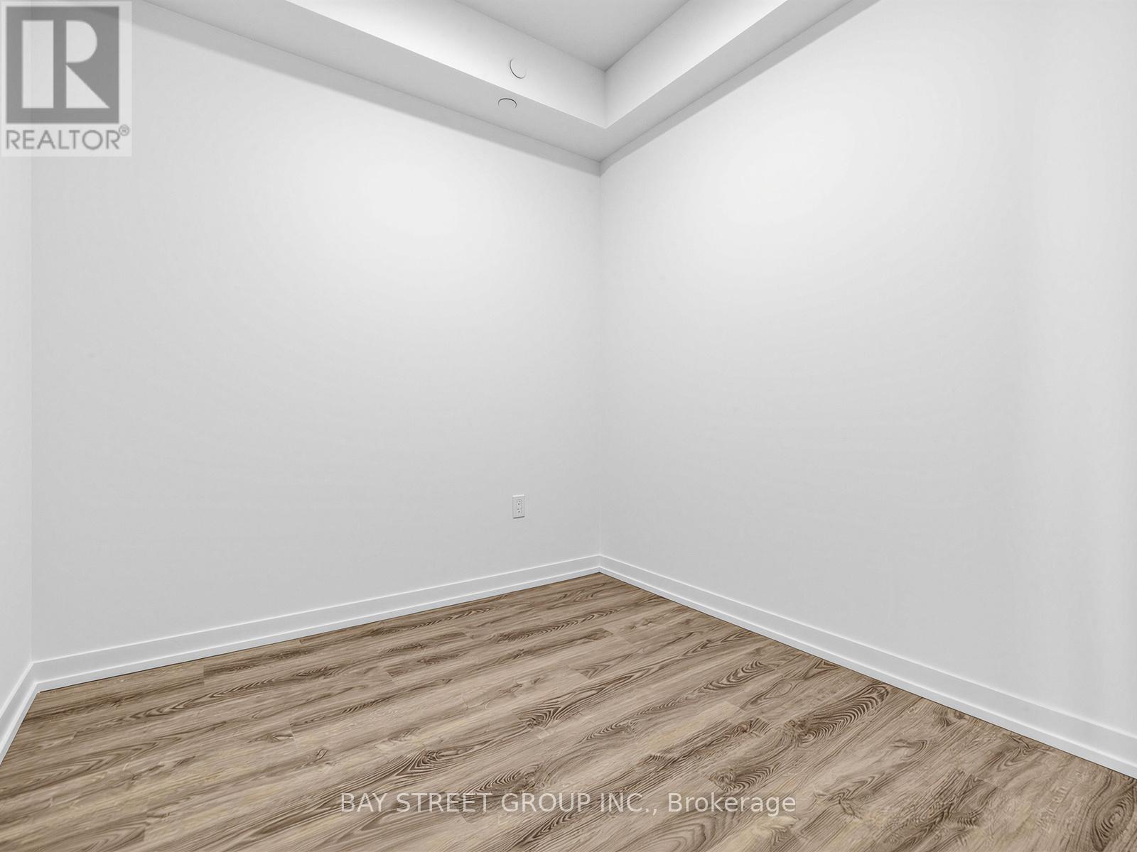 5511 - 8 Interchange Way, Vaughan, Ontario  L4K 0R2 - Photo 9 - N12867096