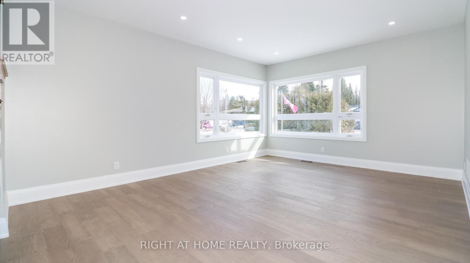 1012 Ferrier Avenue, Innisfil, Ontario  L0L 1W0 - Photo 20 - N12867108