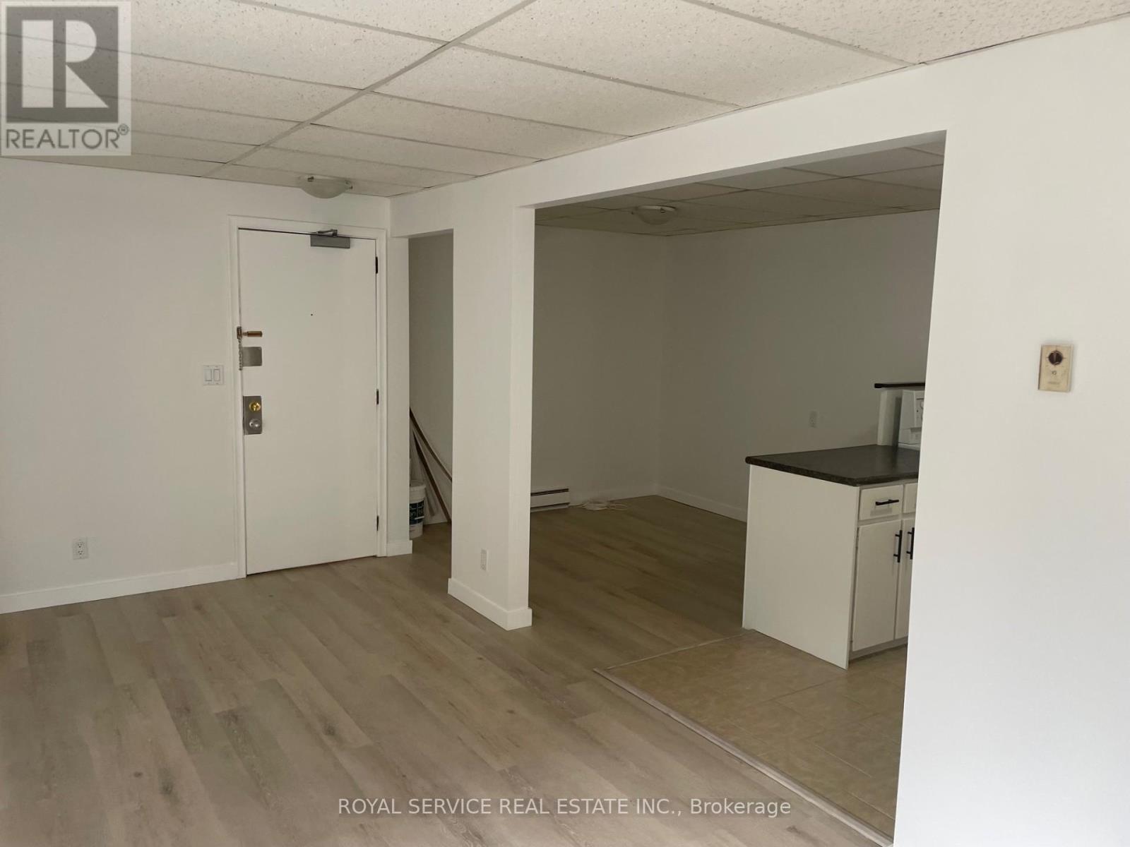 19 - 118 Perry Street, Cobourg, Ontario  K9A 1N7 - Photo 4 - X12856656