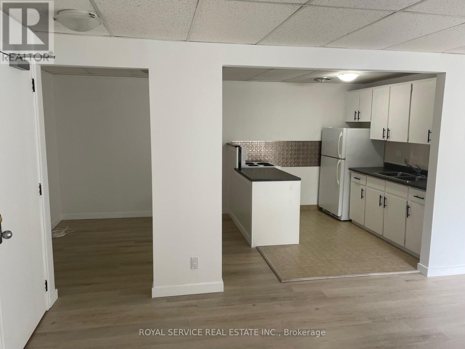 19 - 118 Perry Street, Cobourg, Ontario  K9A 1N7 - Photo 5 - X12856656