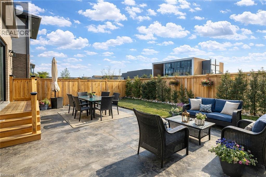 565 Florencedale Crescent, Kitchener, Ontario  N2R 0N3 - Photo 39 - 40810881