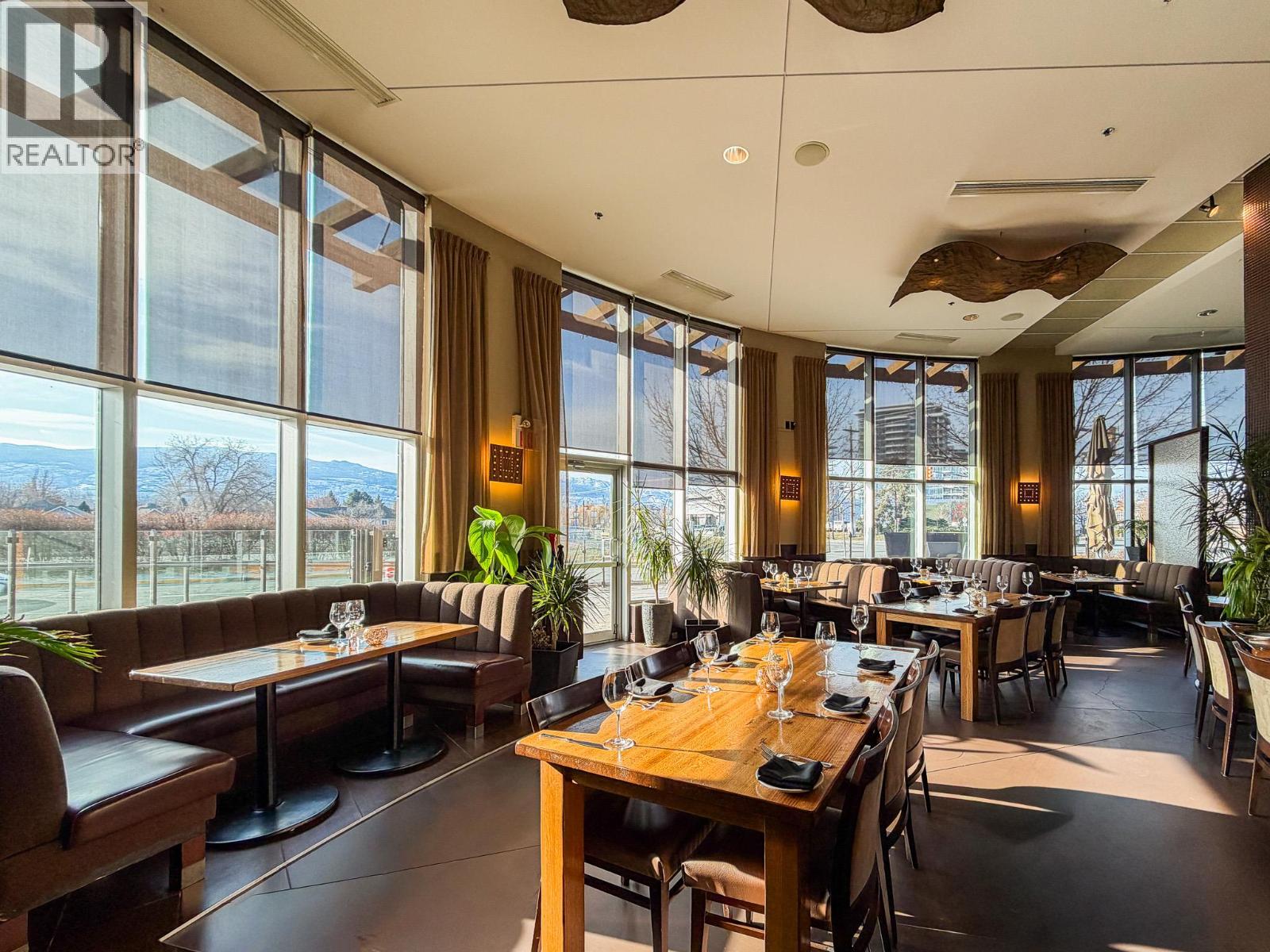 3799 Lakeshore Road, Kelowna, British Columbia  V1W 3G7 - Photo 5 - 10376426