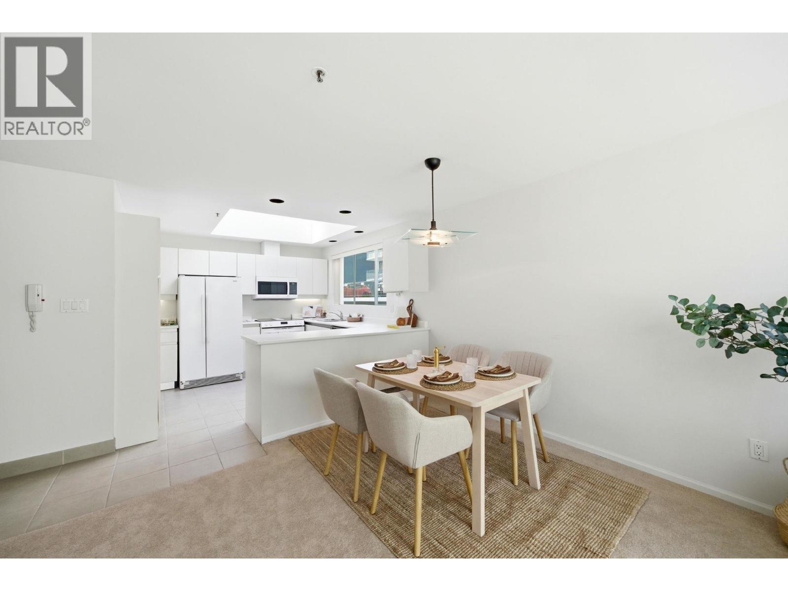 205 565 17th Street, West Vancouver, British Columbia  V7V 3S9 - Photo 9 - R3093164